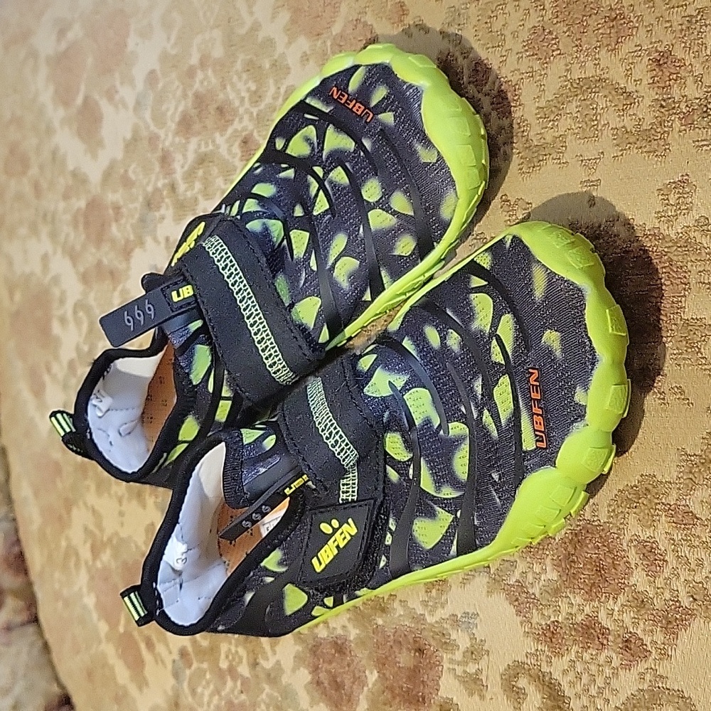 Kids Water Shoes